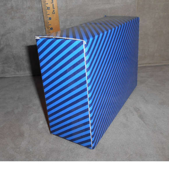 The Glass Gallery Crystal Collection #6 Madonna & Child Handmade Crystal w/Box - Picture 9 of 10